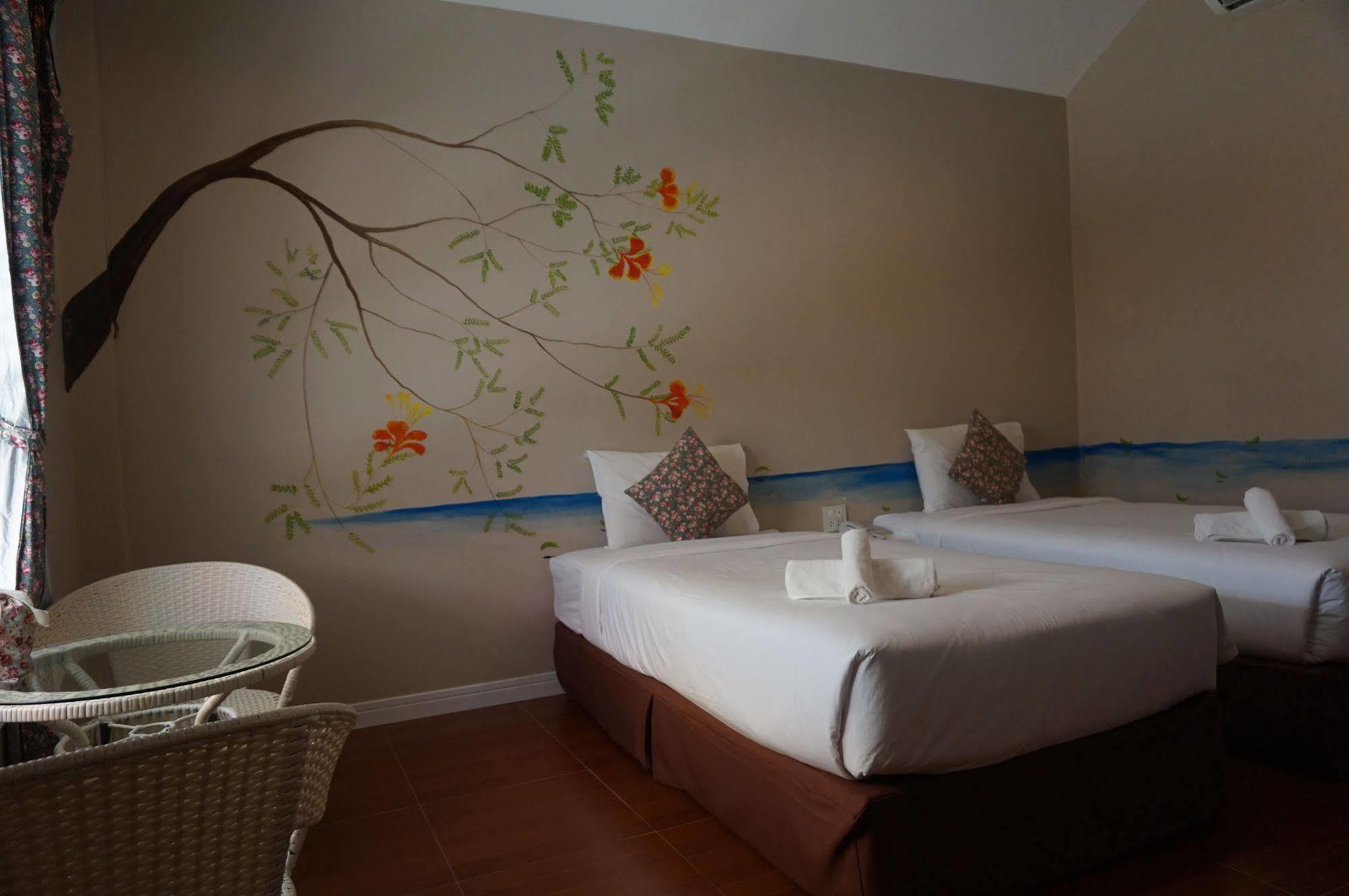 Color Ville Hotel Sha Certified Sakon Nakhon Buitenkant foto